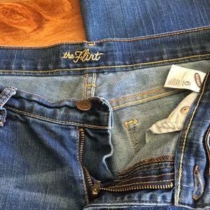 Old Navy jeans, The Flirt